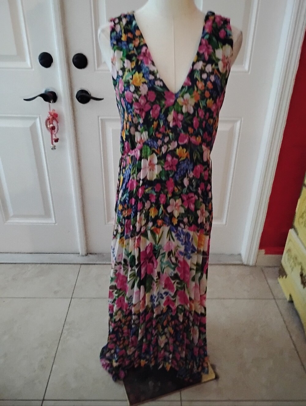 Just Taylor Floral Pleated High Low Maxi Dress Size 6